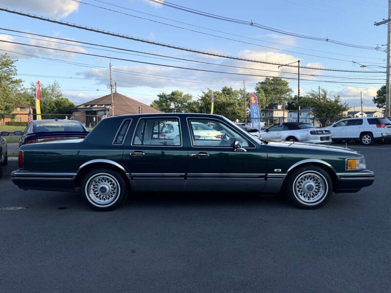 lincoln town car 1994 1LNLM82W4RY712944 image lincoln town car 1994 1LNLM82W4RY712944 image